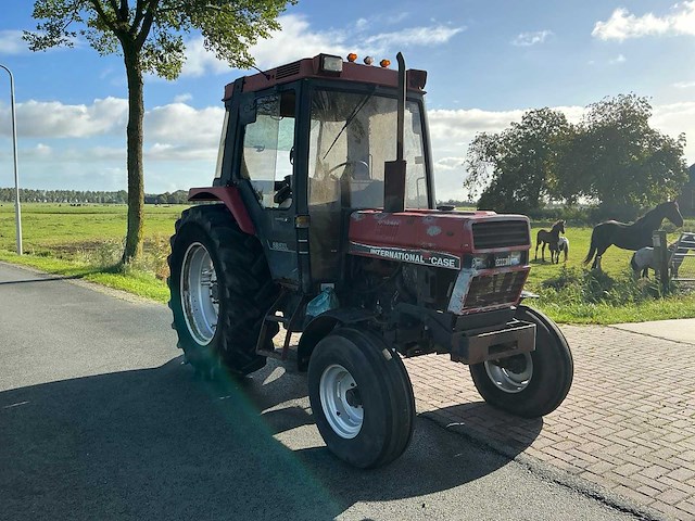 1986 case international 585xl tweewielaangedreven landbouwtractor - afbeelding 16 van  21