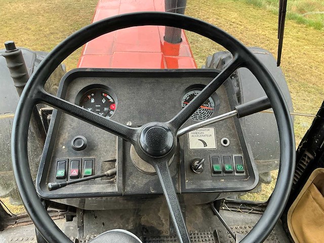 1986 case international 956xl vierwielaangedreven landbouwtractor - afbeelding 11 van  30