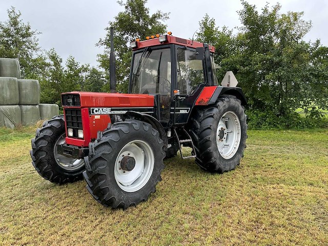 1986 case international 956xl vierwielaangedreven landbouwtractor - afbeelding 1 van  30