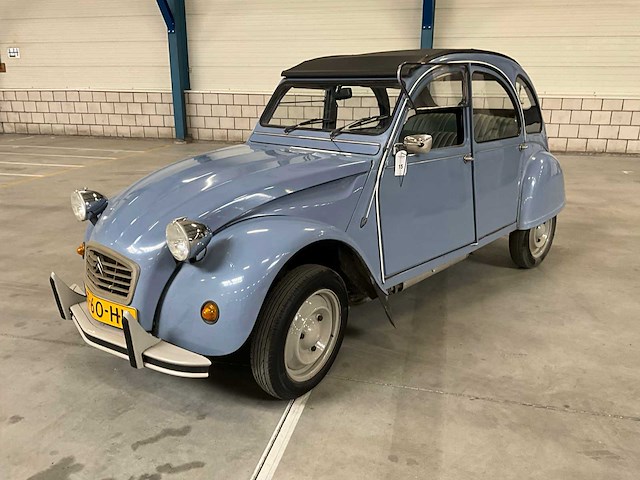 1986 citroën 2cv | french classic car - afbeelding 22 van  25