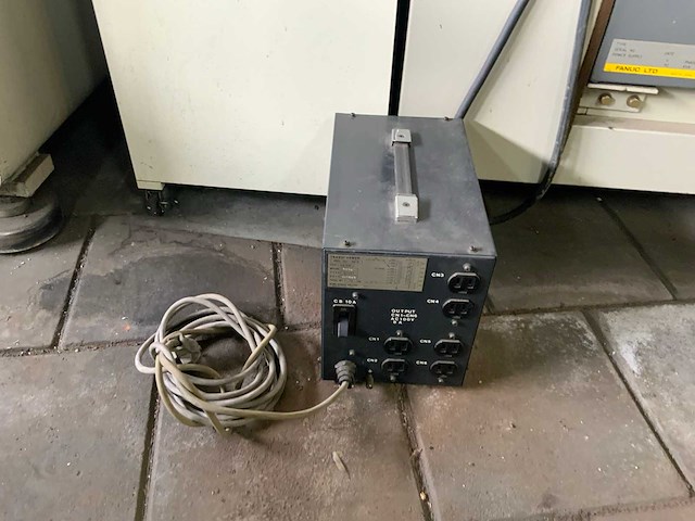1986 fanuc a04b-0219-b211 draadvonkmachine - afbeelding 7 van  8