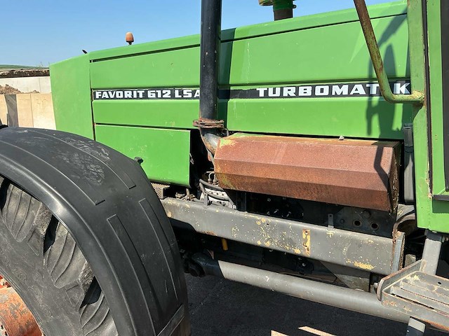 1986 fendt favorit 612 lsa vierwielaangedreven landbouwtractor - afbeelding 11 van  43