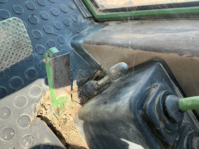 1986 fendt favorit 612 lsa vierwielaangedreven landbouwtractor - afbeelding 35 van  43