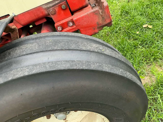 1986 international 745xl ergo-s tweewielaangedreven landbouwtractor - afbeelding 27 van  43