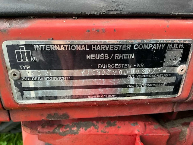 1986 international 745xl ergo-s tweewielaangedreven landbouwtractor - afbeelding 43 van  43