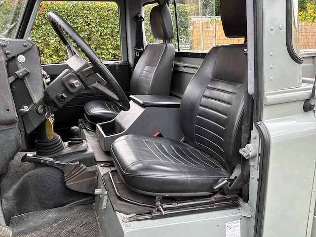 1986 land rover defender pick-up 110 personenauto - afbeelding 15 van  36