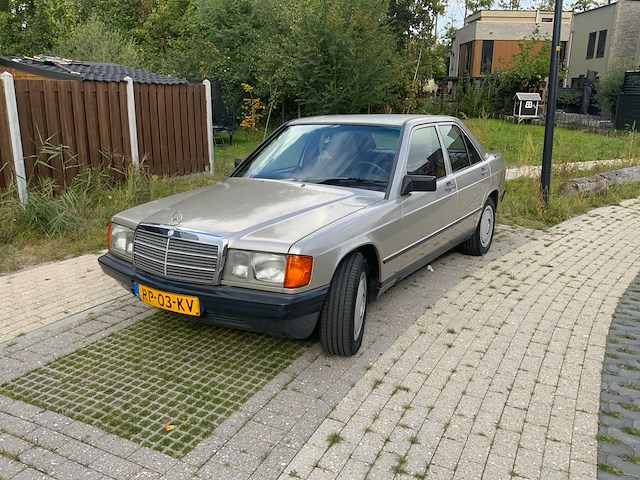 1986 mercedes-benz 190e oldtimer - afbeelding 1 van  63