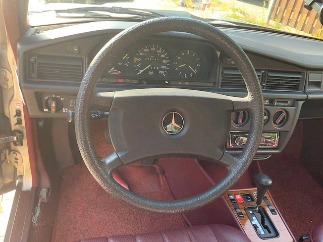 1986 mercedes-benz 190e oldtimer - afbeelding 19 van  63