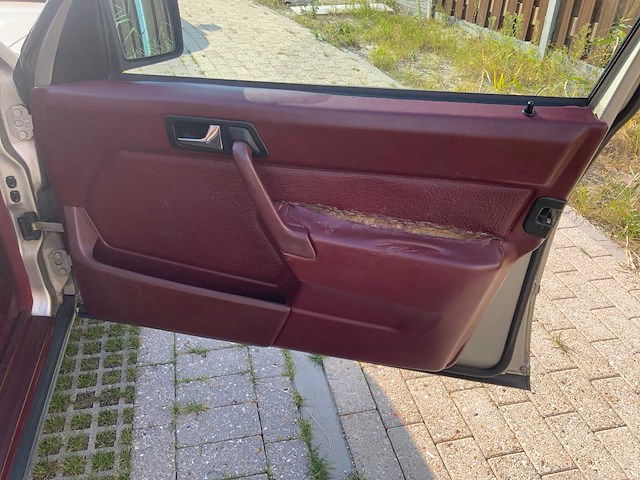 1986 mercedes-benz 190e oldtimer - afbeelding 31 van  63