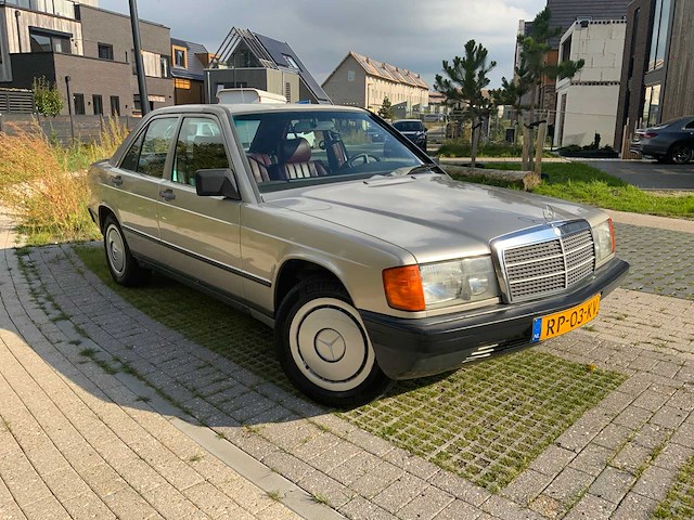 1986 mercedes-benz 190e oldtimer - afbeelding 34 van  63