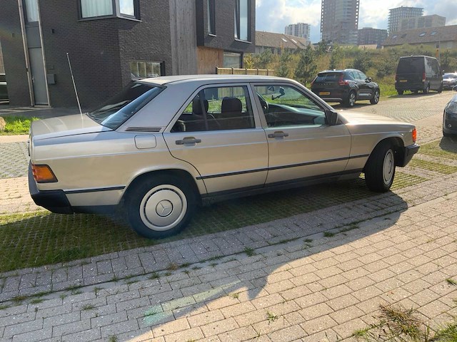 1986 mercedes-benz 190e oldtimer - afbeelding 45 van  63