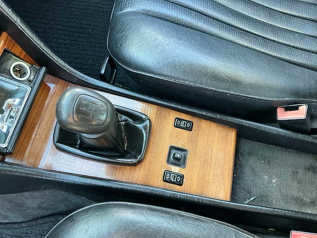1986 mercedes-benz 200-500 (w124) 200 d personenauto - afbeelding 14 van  37