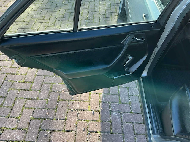 1986 mercedes-benz 200-500 (w124) 200 d personenauto - afbeelding 20 van  37