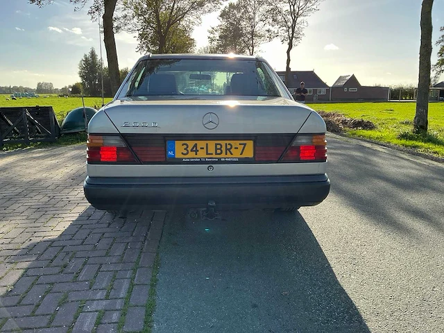 1986 mercedes-benz 200-500 (w124) 200 d personenauto - afbeelding 37 van  37