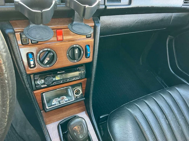 1986 mercedes-benz 200-500 (w124) 200 d personenauto - afbeelding 12 van  37