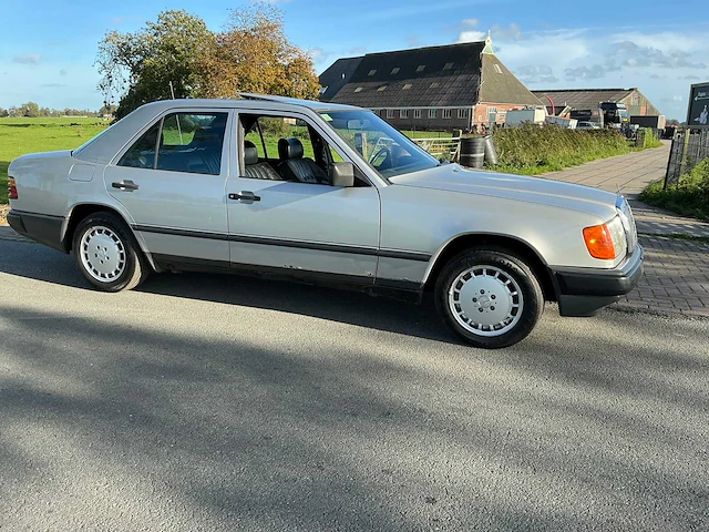 1986 mercedes-benz 200-500 (w124) 200 d personenauto - afbeelding 31 van  37