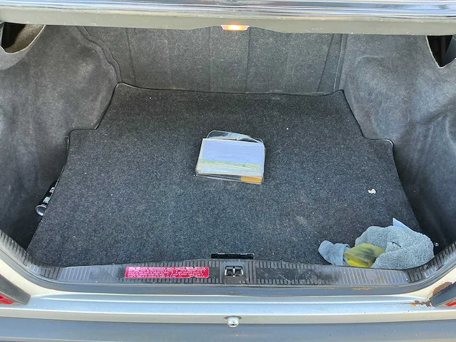 1986 mercedes-benz 200-500 (w124) 200 d personenauto - afbeelding 36 van  37