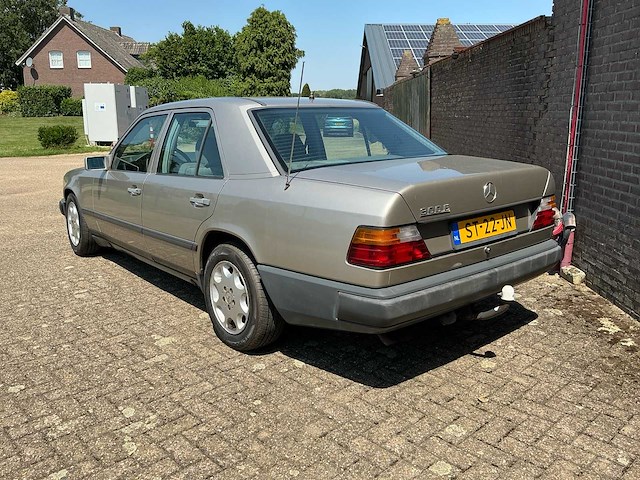 1986 mercedes-benz 200-500 (w124) 300 e personenauto origineel nederlands - afbeelding 23 van  30