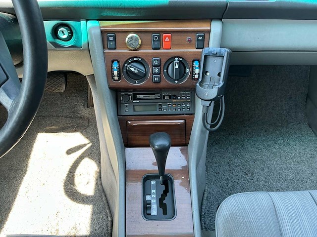 1986 mercedes-benz 200-500 (w124) 300 e personenauto origineel nederlands - afbeelding 8 van  26