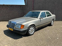 1986 mercedes-benz 200-500 (w124) 300 e personenauto origineel nederlands - afbeelding 1 van  26