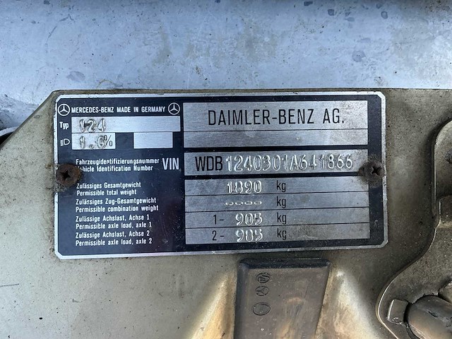 1986 mercedes-benz 200-500 (w124) 300 e personenauto origineel nederlands - afbeelding 14 van  26