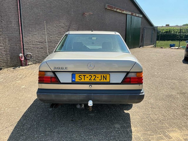 1986 mercedes-benz 200-500 (w124) 300 e personenauto origineel nederlands - afbeelding 22 van  26