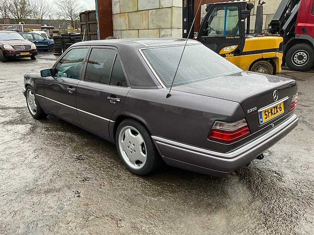 1986 mercedes-benz 200-500 (w124) 300e personenauto - afbeelding 6 van  16