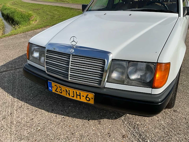 1986 mercedes-benz 200-500 (w124) combi 300 td oldtimer - afbeelding 3 van  44