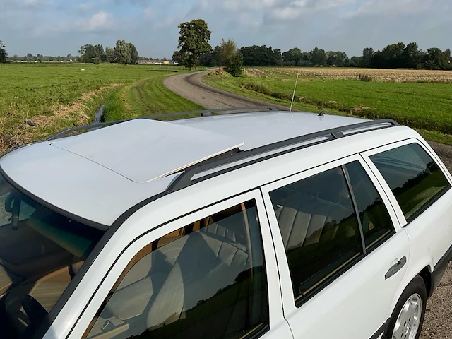 1986 mercedes-benz 200-500 (w124) combi 300 td oldtimer - afbeelding 5 van  44