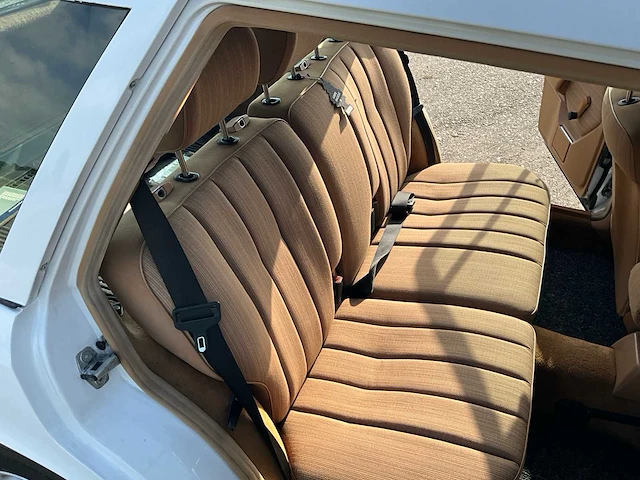 1986 mercedes-benz 200-500 (w124) combi 300 td oldtimer - afbeelding 22 van  44