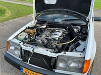 1986 mercedes-benz 200-500 (w124) combi 300 td oldtimer - afbeelding 24 van  44