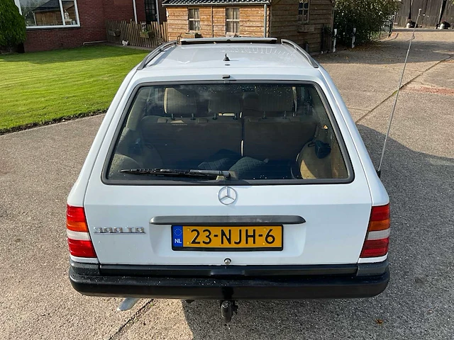 1986 mercedes-benz 200-500 (w124) combi 300 td oldtimer - afbeelding 39 van  44