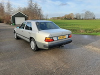 1986 mercedes-benz 200-500 (w124) personenauto - afbeelding 6 van  44