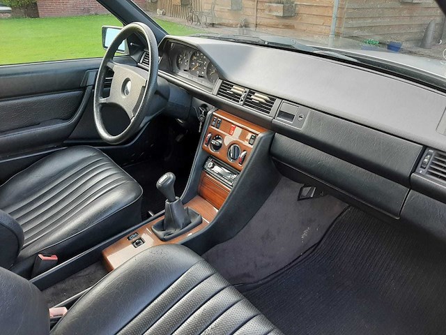 1986 mercedes-benz 200-500 (w124) personenauto - afbeelding 14 van  44