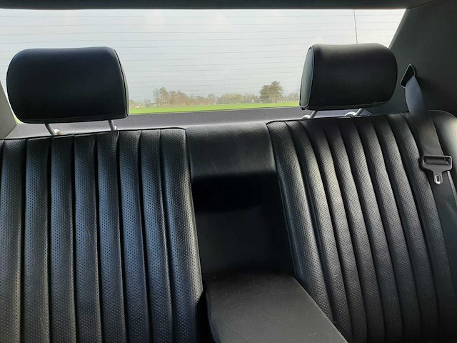 1986 mercedes-benz 200-500 (w124) personenauto - afbeelding 17 van  44