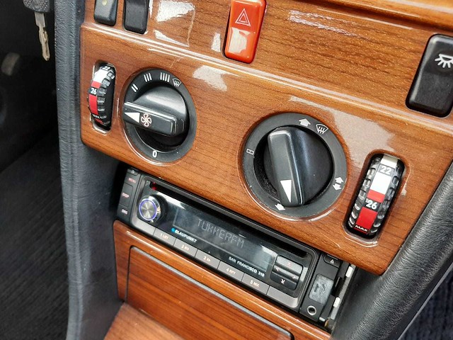 1986 mercedes-benz 200-500 (w124) personenauto - afbeelding 24 van  44