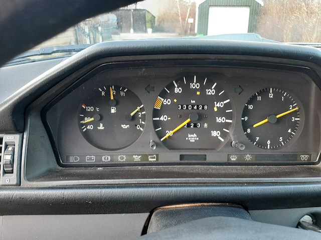 1986 mercedes-benz 200-500 (w124) personenauto - afbeelding 25 van  44