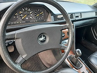 1986 mercedes-benz 200-500 (w124) personenauto - afbeelding 27 van  44