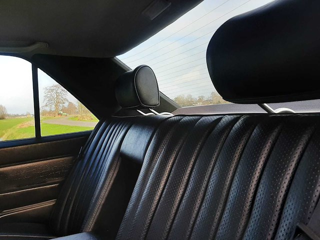 1986 mercedes-benz 200-500 (w124) personenauto - afbeelding 31 van  44