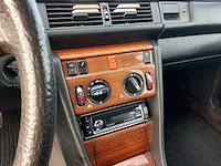 1986 mercedes-benz 200-500 (w124) personenauto - afbeelding 35 van  44