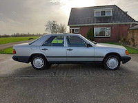 1986 mercedes-benz 200-500 (w124) personenauto - afbeelding 41 van  44