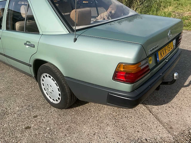 1986 mercedes-benz 200 d 200d 124 oldtimer - afbeelding 4 van  36