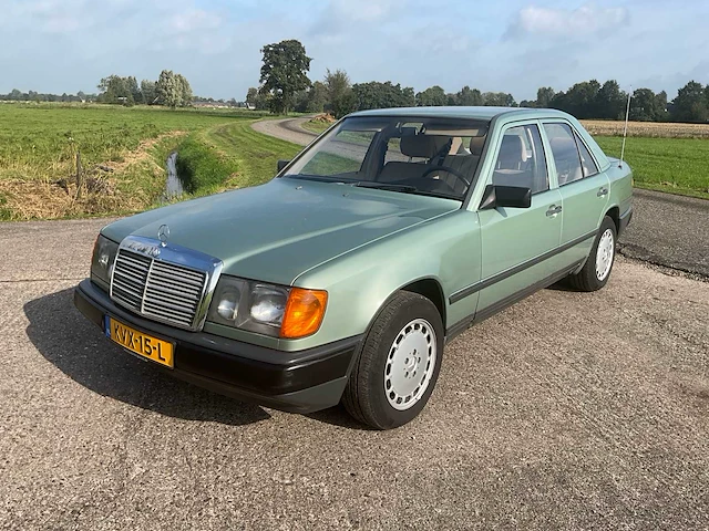1986 mercedes-benz 200 d 200d 124 oldtimer - afbeelding 33 van  36