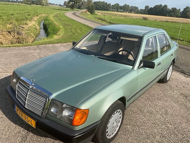 1986 mercedes-benz 200 d 200d 124 oldtimer - afbeelding 2 van  36