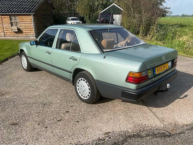 1986 mercedes-benz 200 d 200d 124 oldtimer - afbeelding 21 van  36