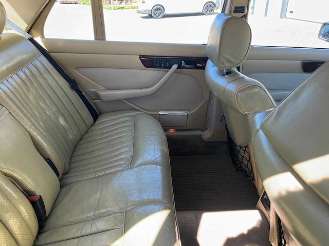 1986 mercedes-benz s-klasse 500 sel oldtimer - afbeelding 20 van  30