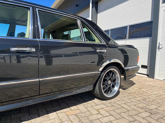 1986 mercedes-benz s-klasse 500 sel oldtimer - afbeelding 19 van  30