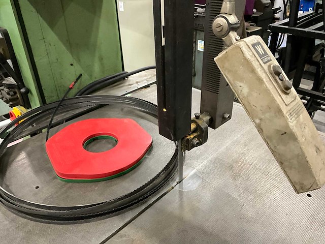 1986 mossner rekord ssf/520 verticale bandzaagmachine - afbeelding 2 van  15