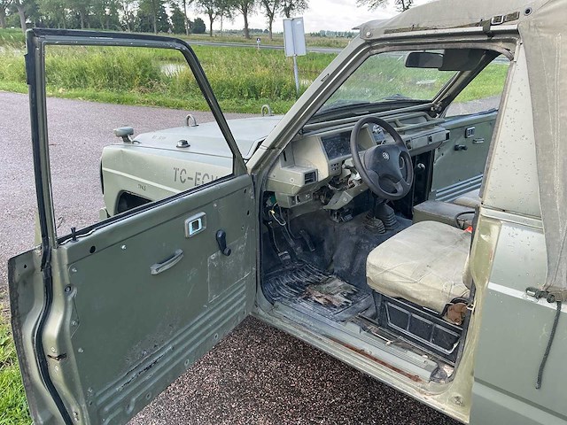 1986 nissan patrol ml-6 personenauto - afbeelding 20 van  37