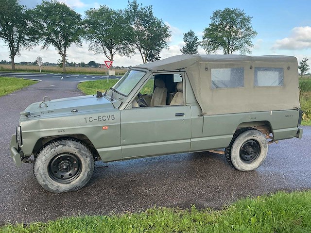 1986 nissan patrol ml-6 personenauto - afbeelding 12 van  37